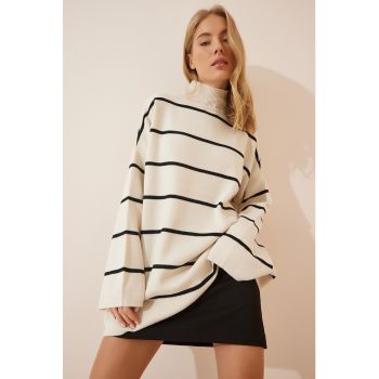 Pulover supradimensionat din amestec de lana cu model in dungi