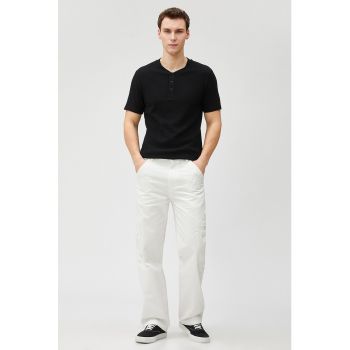 Tricou uni cu decolteu henley
