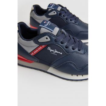 Pantofi sport cu insertii textile
