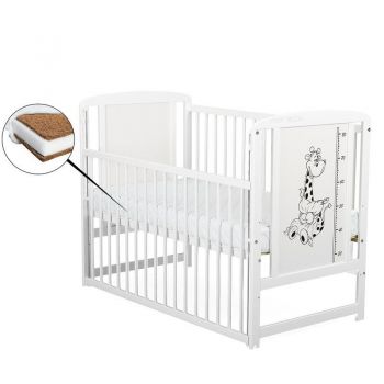 Patut lemn Timmi Girafa 120x60 cm, laterala culisanta, lemn, rezistent, saltea reglabila 3 nivele, Alb + Saltea 10 cm