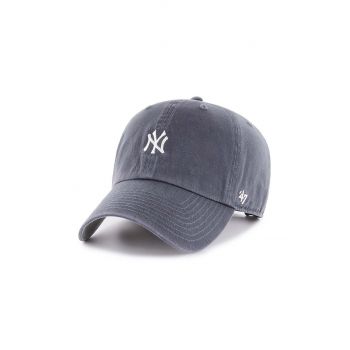 47brand șapcă de baseball din bumbac MLB New York Yankees culoarea bleumarin, cu imprimeu  B-BSRNR17GWS-VN