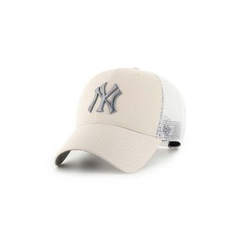 47brand sapca MLB New York Yankees culoarea bej, cu imprimeu