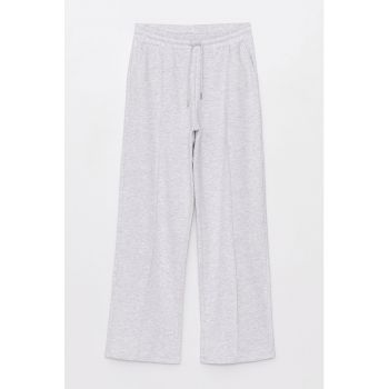 Pantaloni sport cu snur in talie