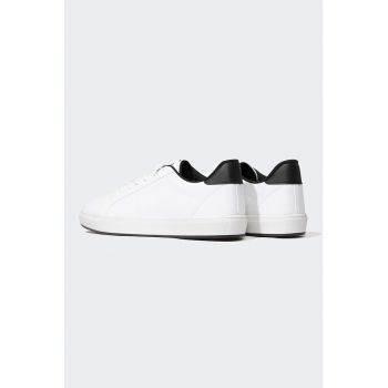 Pantofi sport din piele ecologica cu detalii contrastante