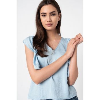 Bluza de satin cu decolteu in V si volane