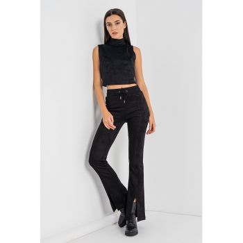 Top crop cu aspect catifelat