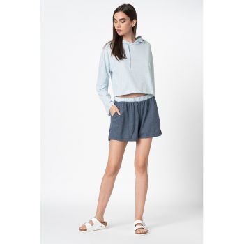 Pantaloni scurti de pijama si hanorac crop