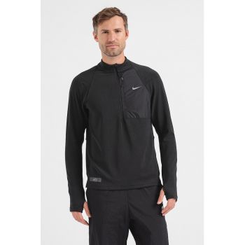 Bluza cu Dri-FIT si buzunar pe piept - pentru alergare la reducere