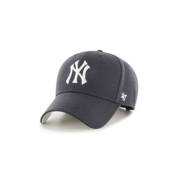 47brand sapca MLB New York Yankees culoarea albastru marin, cu imprimeu de firma originala