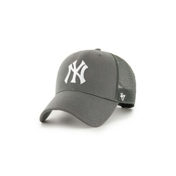 47brand sapca MLB New York Yankees culoarea gri, cu imprimeu