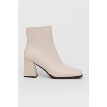 Medicine - Botine Essential