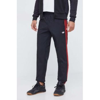 adidas Originals pantaloni barbati, culoarea negru, modelator