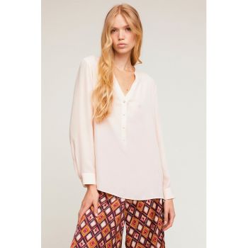 Bluza vaporoasa cu decolteu in V