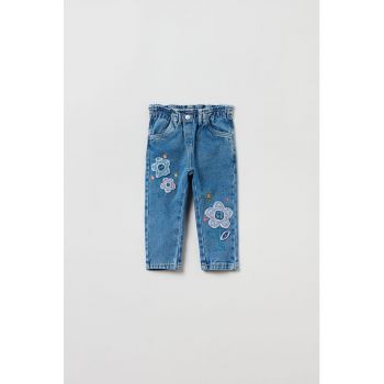 Blugi mom fit cu aplicatii cu flori