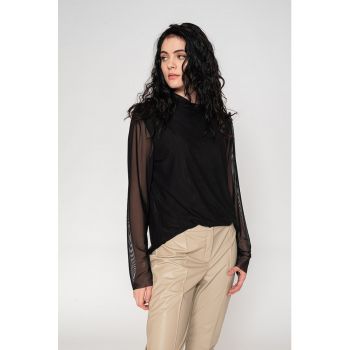 Bluza de tul cu guler inalt