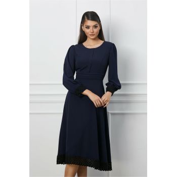 Rochie Simona bleumarin cu dantela la baza