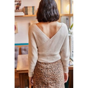 Pulover crop cu decolteu cache-coeur