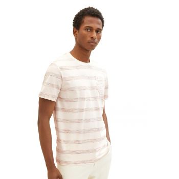 Tricou cu dungi si buzunar pe piept