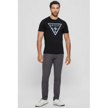 Tricou cu imprimeu logo holografic Tricou cu imprimeu logo holografic