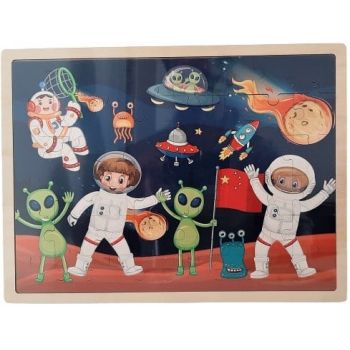 Puzzle lemn,tema astronauti,multicolor-48 piese,+3 ani la reducere