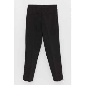Pantaloni crop cu pensa