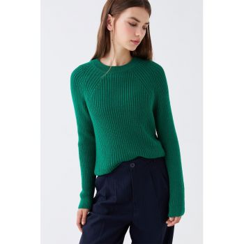 Pulover striat cu maneci raglan