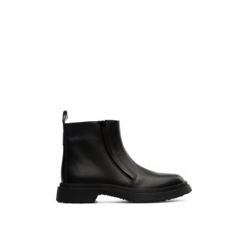 Cizme scurte de piele cu fermoar ascuns