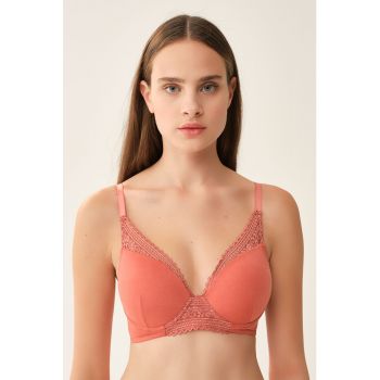 Sutien cu detalii de dantela