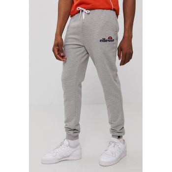 Ellesse Pantaloni bărbați, culoarea gri, cu imprimeu ieftini