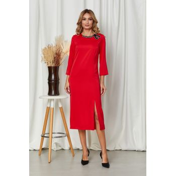 Rochie eleganta midi cu strass-uri si crepeu in fata Milena Corai