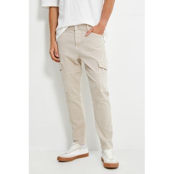 Pantaloni crop cu talie medie