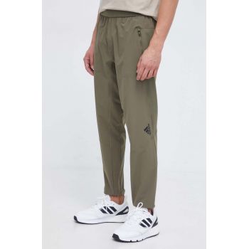 adidas Performance pantaloni de antrenament Designed for Training culoarea verde, neted ieftini