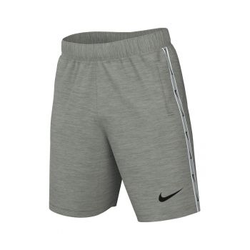 Pantaloni scurti cu logo discret Repeat