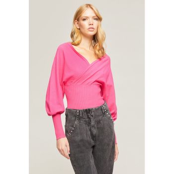 Pulover tricotat fin cu decolteu cache-coeur
