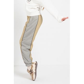 Pantaloni sport conici