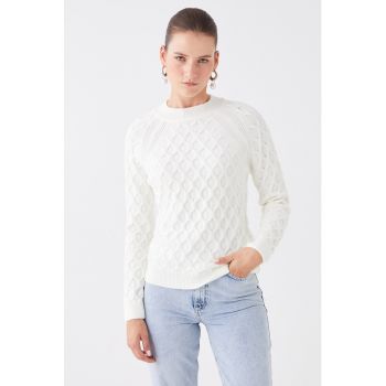 Pulover cu decolteu rotund si aspect texturat