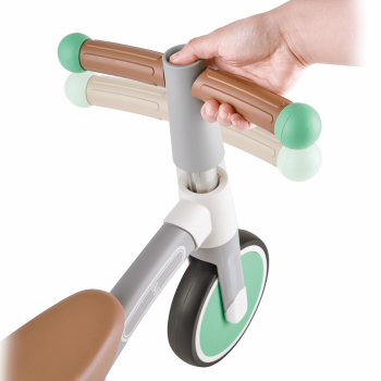 Tricicleta copii de echilibru Hape cu 3 roti verde deschis, cadru usor de aluminiu, scaun reglabil, roti fabricate din material spumant TPU moale si flexibil de la 18 luni