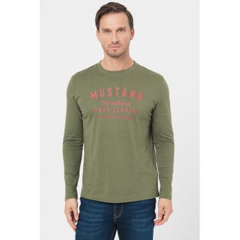 Bluza cu logo pe piept