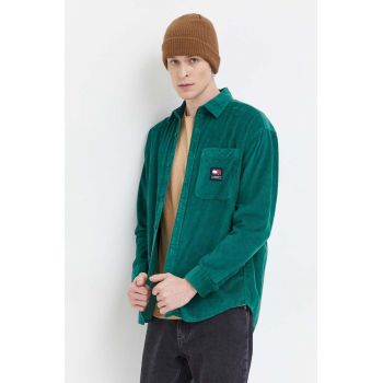 Tommy Jeans cămașă din velur culoarea verde, cu guler clasic, relaxed DM0DM18324 ieftina