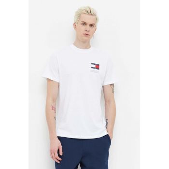 Tommy Jeans tricou din bumbac barbati, culoarea alb, cu imprimeu