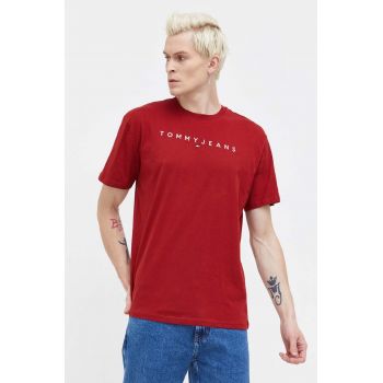 Tommy Jeans tricou din bumbac bărbați, culoarea bordo, cu imprimeu DM0DM17993 de firma original