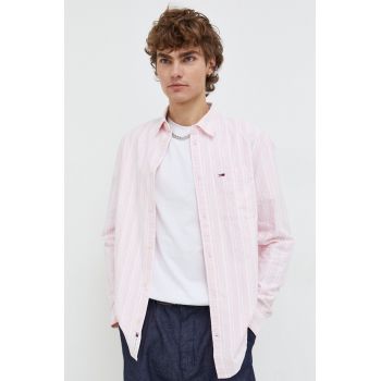 Tommy Jeans cămașă din bumbac bărbați, culoarea roz, cu guler clasic, regular DM0DM18336 de firma originala