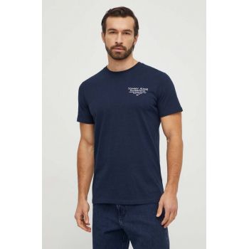 Tommy Jeans tricou din bumbac barbati, culoarea albastru marin, cu imprimeu