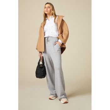 Pantaloni cu croiala ampla si snururi de ajustare