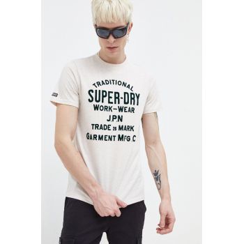 Superdry tricou barbati, culoarea bej, cu imprimeu ieftin