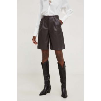 Answear Lab pantaloni scurti femei, culoarea maro, neted, high waist