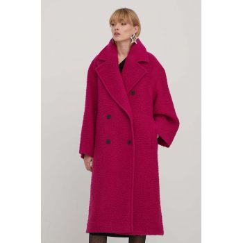 HUGO palton de lana culoarea roz, de tranzitie, cu doua randuri de nasturi la reducere