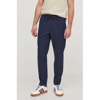 BOSS pantaloni bărbați, culoarea bleumarin, cu fason chinos 50509888 de firma originali