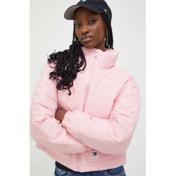 Tommy Jeans geacă femei, culoarea roz, de iarna, oversize DW0DW17435