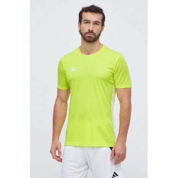 adidas Performance tricou de antrenament Tabela 23 culoarea galben, cu imprimeu IB4925